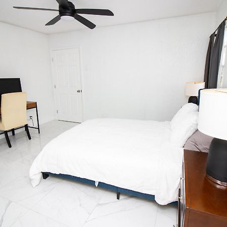 Shared Home - Close To The Beach Riviera Beach Luaran gambar