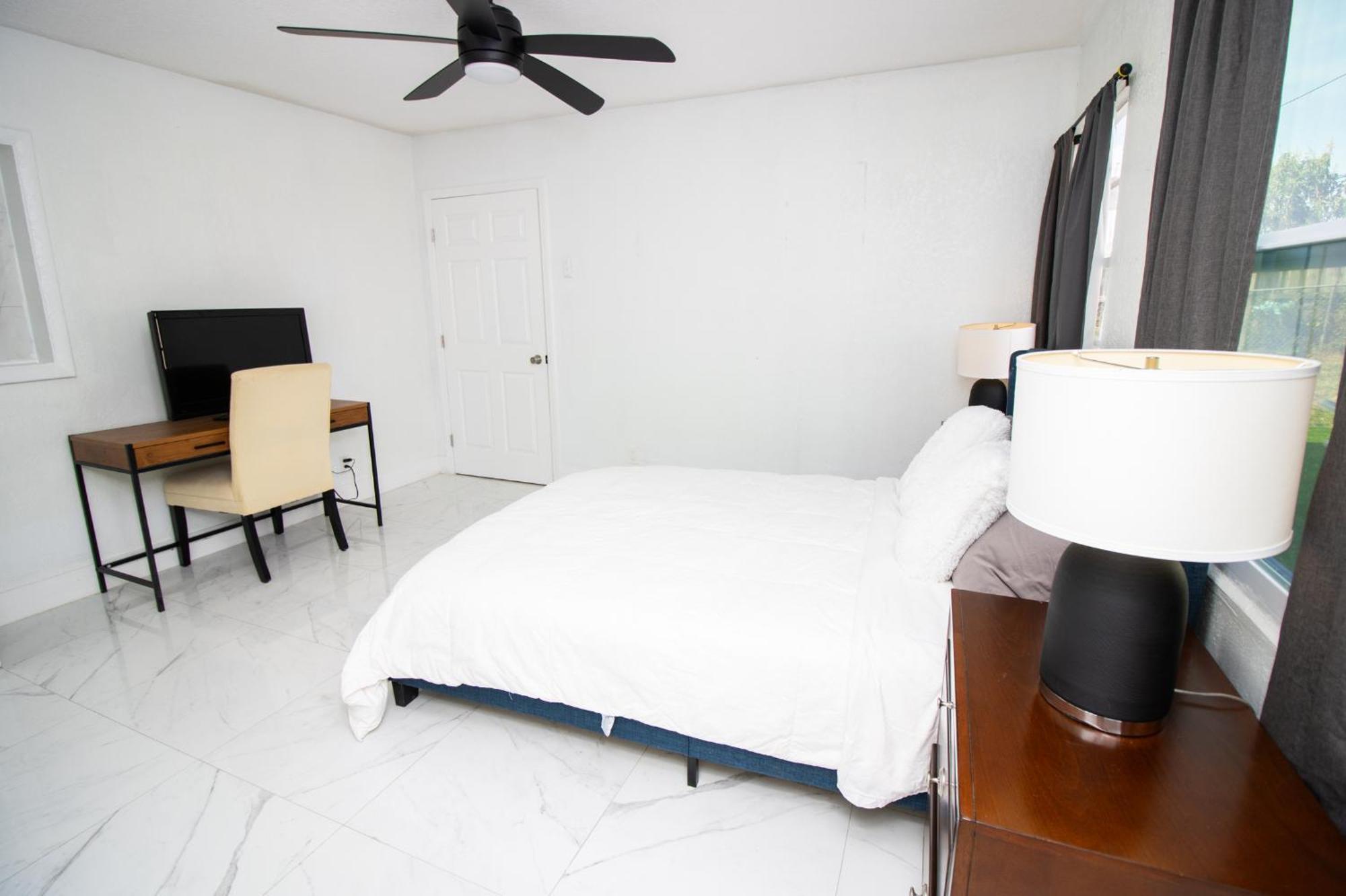 Shared Home - Close To The Beach Riviera Beach Luaran gambar