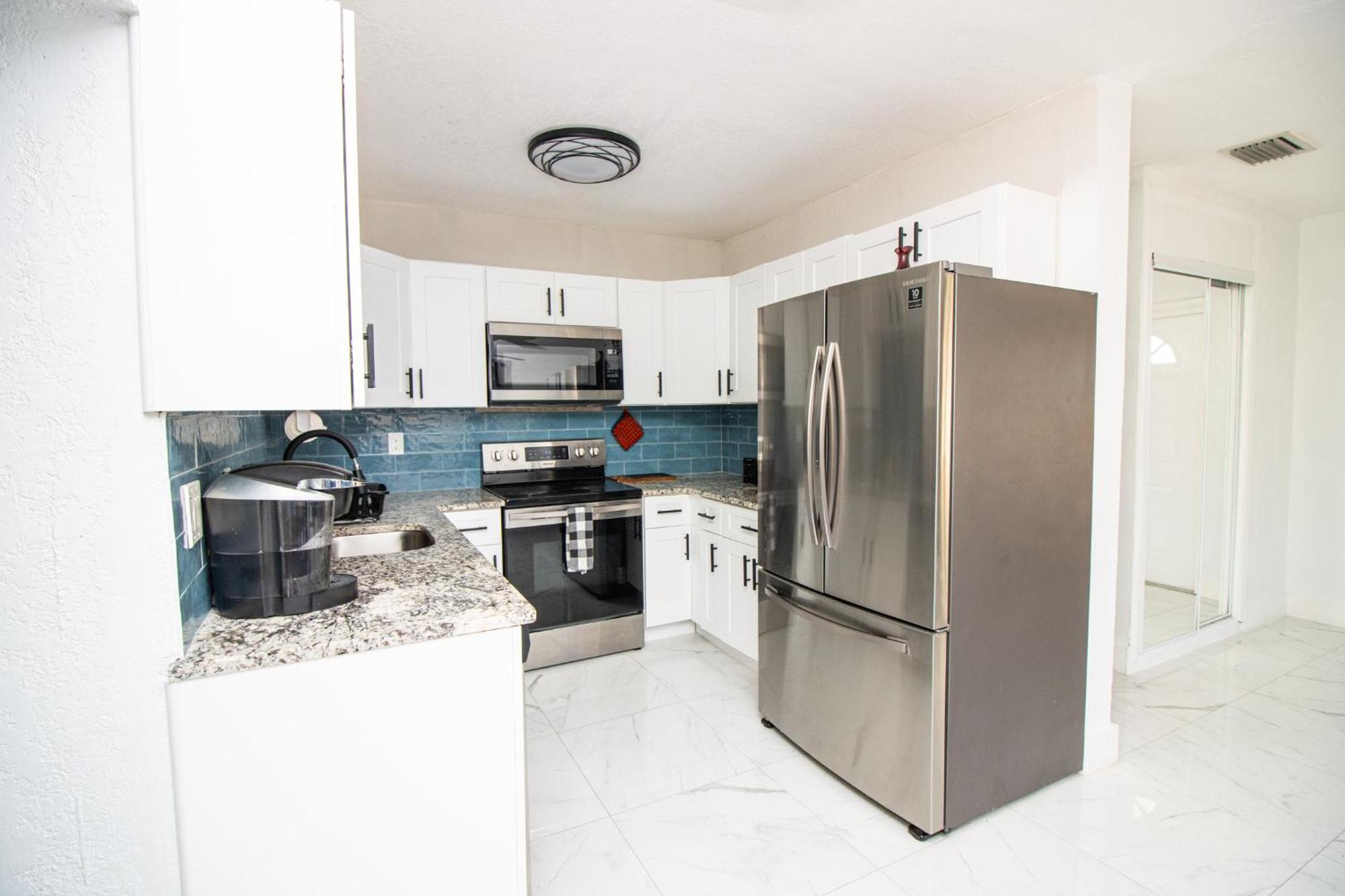 Shared Home - Close To The Beach Riviera Beach Luaran gambar
